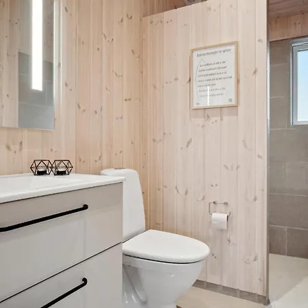 Casa vacanze Amazing In With Wifi And 2 Bedrooms